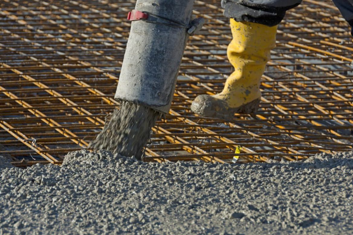 Fundamente / Bodenplatten / Gartenzaunsockel